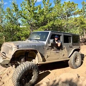 Meet your Posher, Lawrence